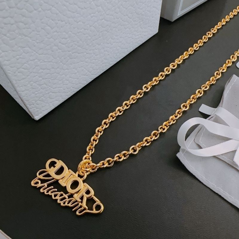 chr1st1an D10r necklaces